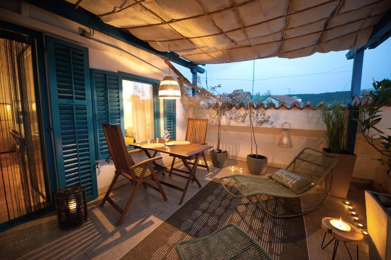 Modra Luna- Apartment With Terrace Izola Exterior foto